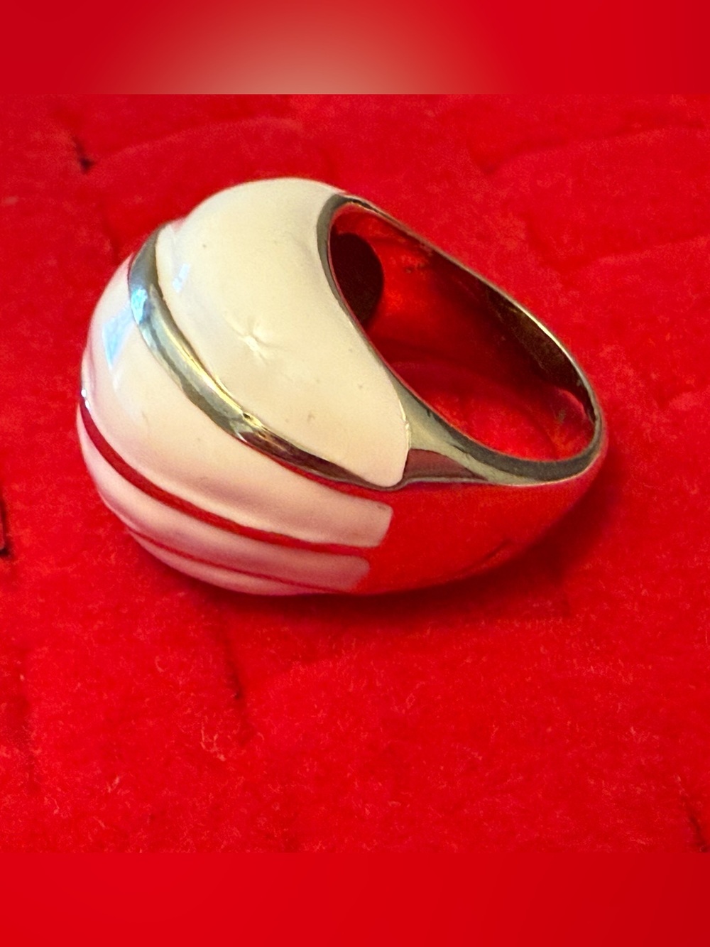 Enamel Goldtone Chunky Ring Size 6